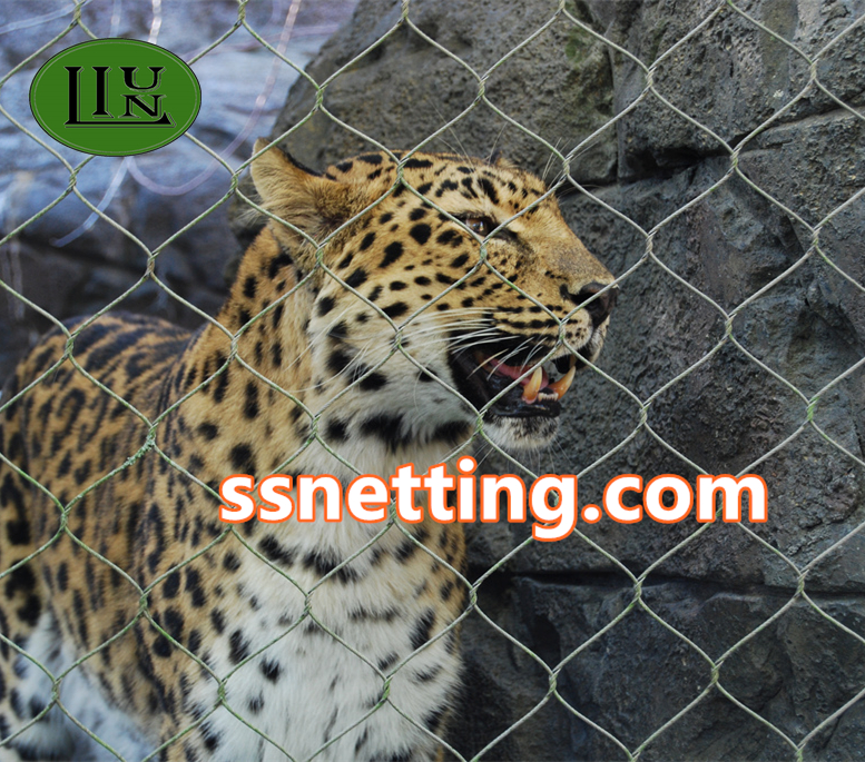 stainless steel zoo mesh used for animal fence, animal enclosure, bird cage netting