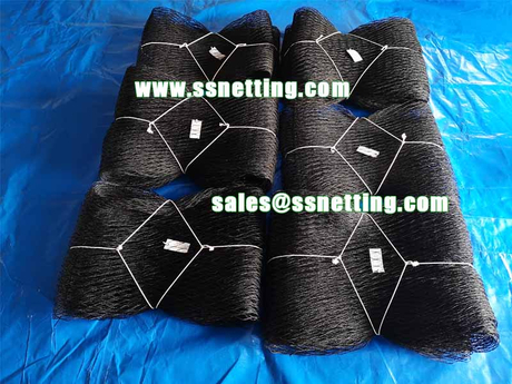 bird aviary mesh black cable mesh.jpg